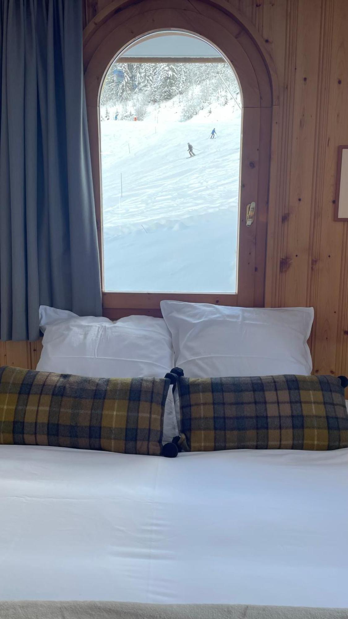 Meribel Centre La Chaudanne - Chalet Épervière - 3 bedrooms ski in&out apartment - 1 minute to main ski lifts, 5 minutes walk to center of Méribel Esterno foto